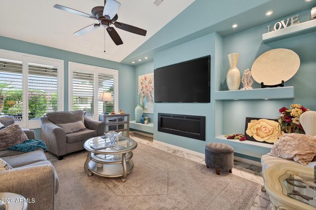 16462 W Silver Creek Drive, Surprise, AZ 85374