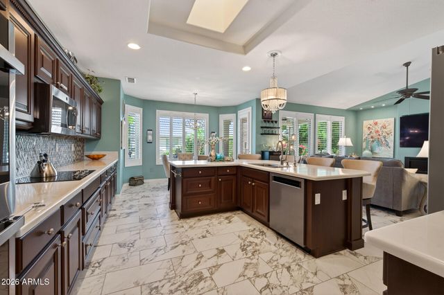 16462 W Silver Creek Drive, Surprise, AZ 85374