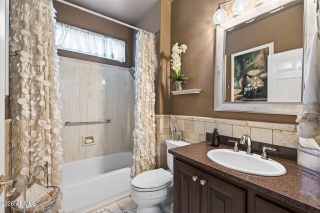 16462 W Silver Creek Drive, Surprise, AZ 85374