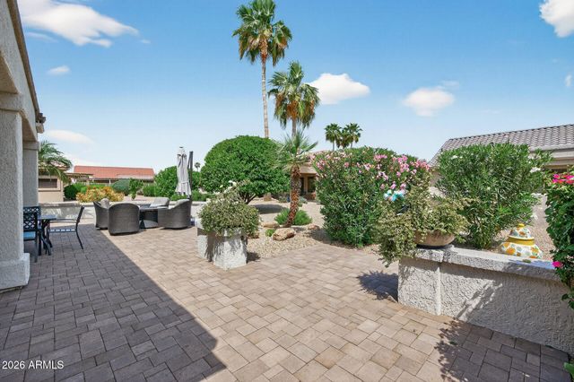 16462 W Silver Creek Drive, Surprise, AZ 85374