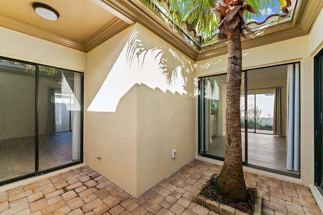 1483 Via Del Sol Drive, Jupiter, FL 33477