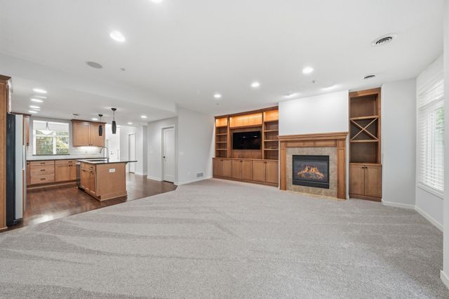 635 Willoughby Way W, Minnetonka, MN 55305