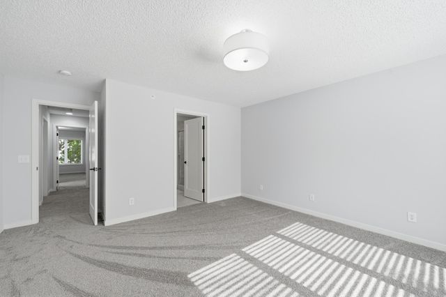 635 Willoughby Way W, Minnetonka, MN 55305