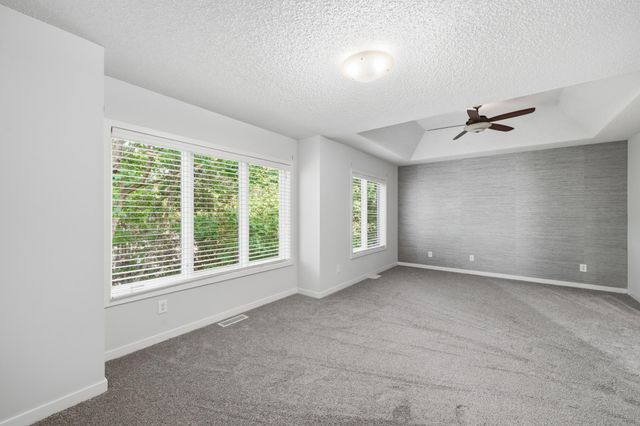 635 Willoughby Way W, Minnetonka, MN 55305