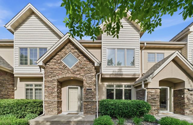 635 Willoughby Way W, Minnetonka, MN 55305