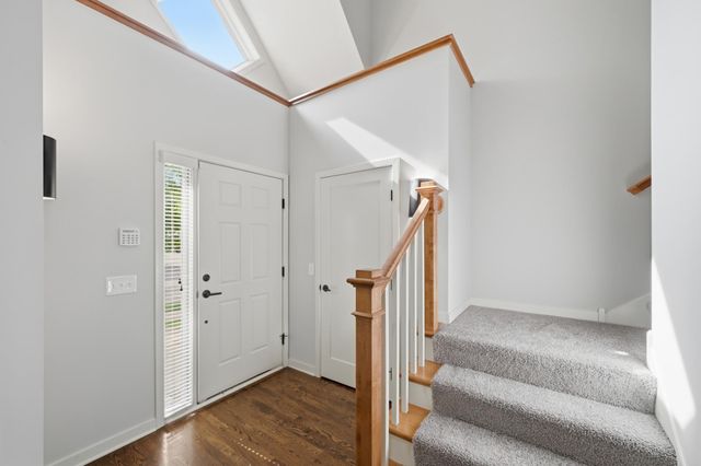 635 Willoughby Way W, Minnetonka, MN 55305