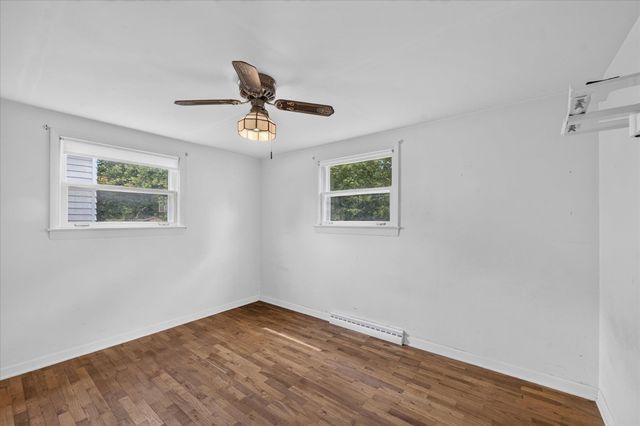 6162 Sandy Lane, Burton, MI 48519