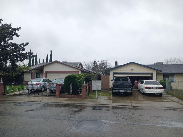 9125 Lansdowne Dr, Stockton, CA 95210