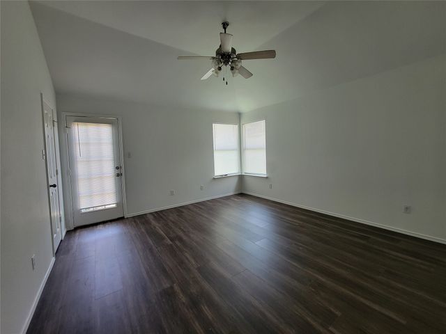 5203 Mountain Spring Trail, Fort Worth, TX 76123