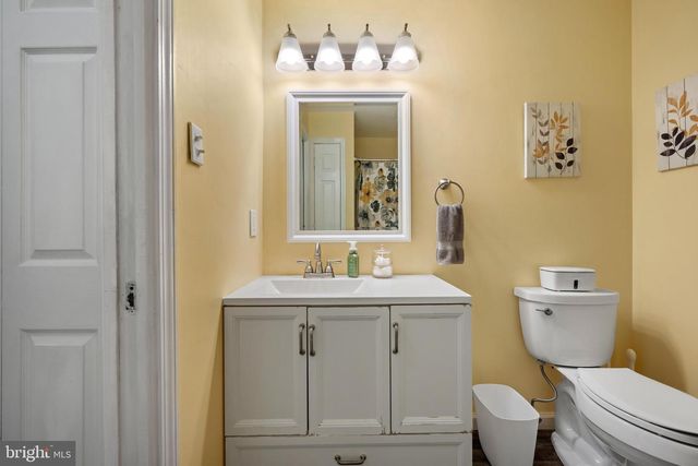 1213 TRISTRAM CIR, Mantua, NJ 08051