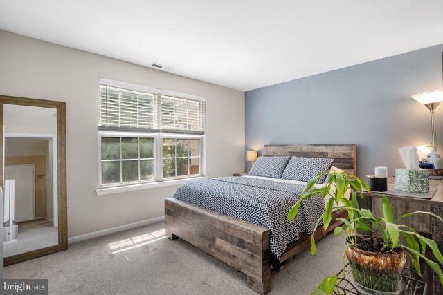 1213 TRISTRAM CIR, Mantua, NJ 08051