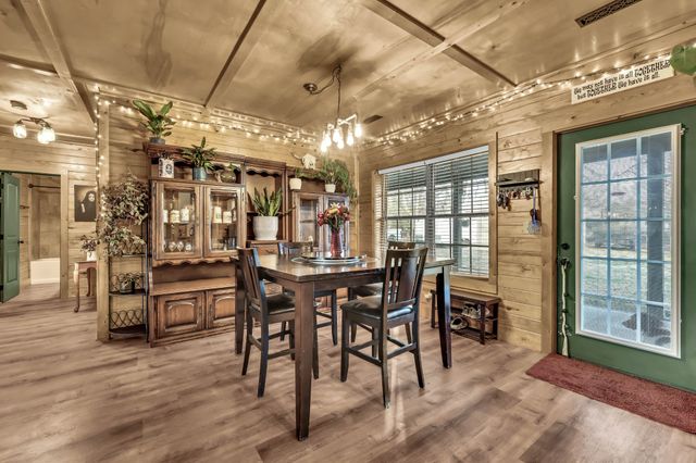 214 Eastside Dr, White House, TN 37188