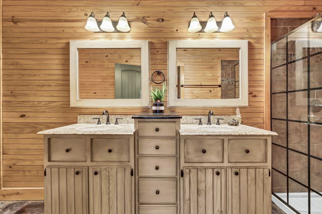 214 Eastside Dr, White House, TN 37188