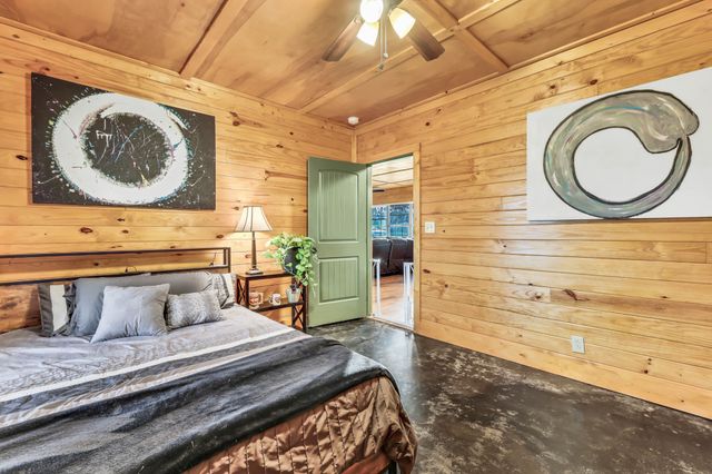 214 Eastside Dr, White House, TN 37188