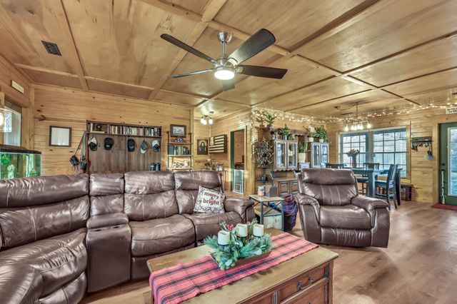 214 Eastside Dr, White House, TN 37188