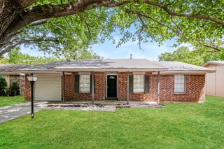 3025 Montclair Place, Denton, TX 76209