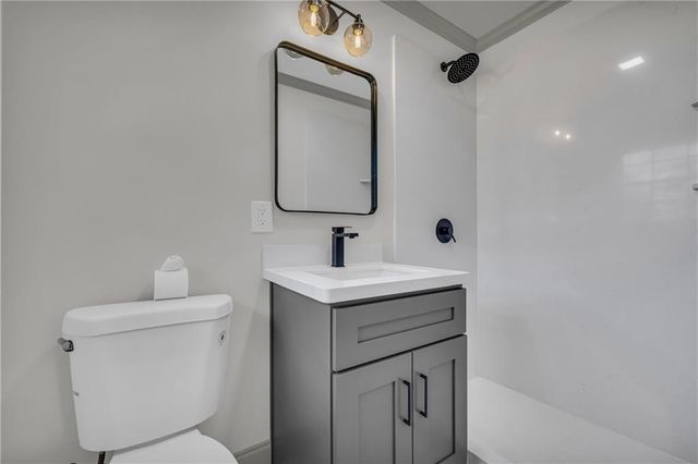 421 N 5th Avenue, Winder, GA 30680