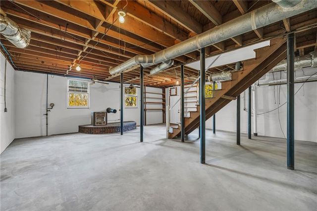 421 N 5th Avenue, Winder, GA 30680