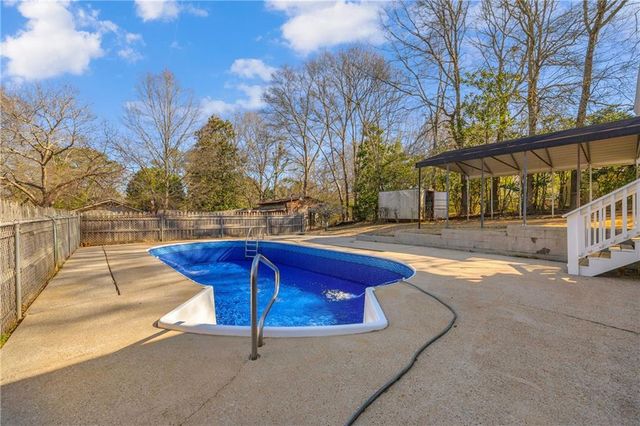 421 N 5th Avenue, Winder, GA 30680