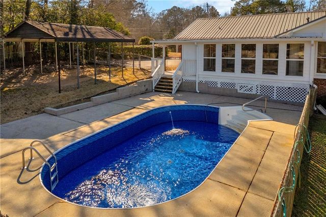 421 N 5th Avenue, Winder, GA 30680