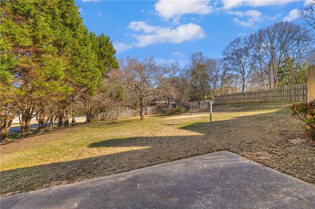 421 N 5th Avenue, Winder, GA 30680