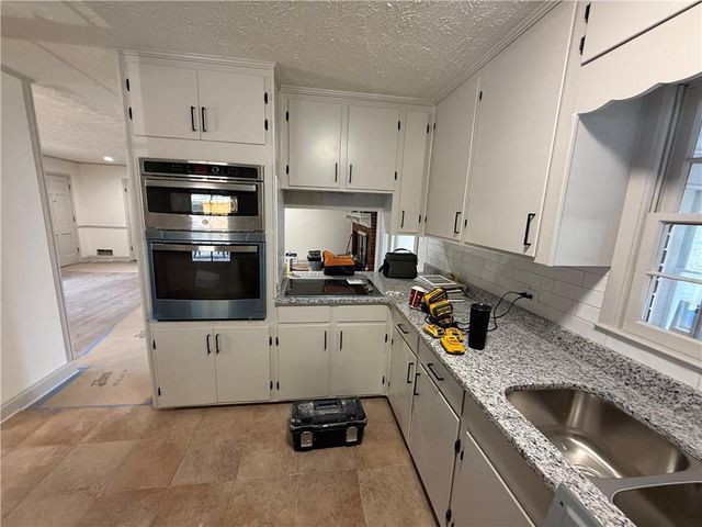 421 N 5th Avenue, Winder, GA 30680