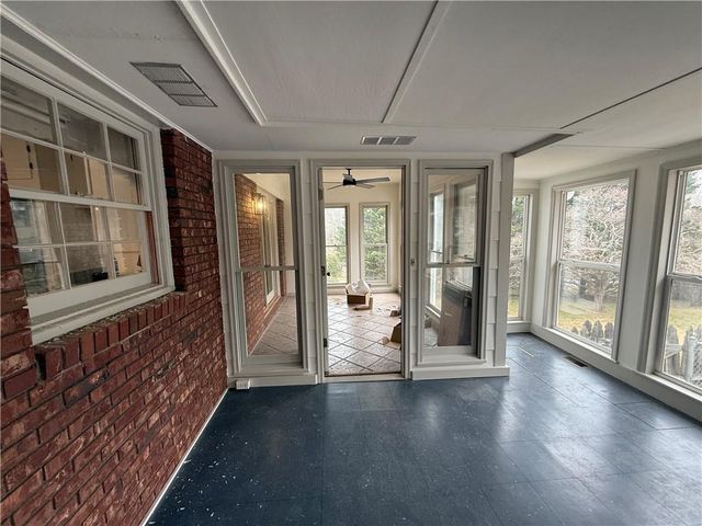 421 N 5th Avenue, Winder, GA 30680