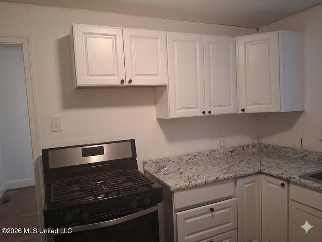 1215 Lawnview Place, Jackson, MS 39203