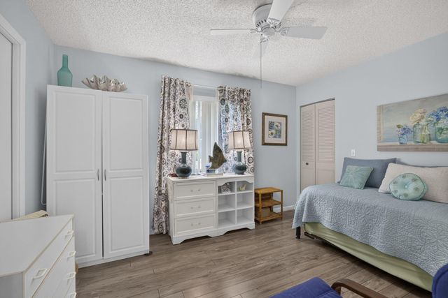 3625 LA AIRES Court C-1, Greenacres, FL 33463
