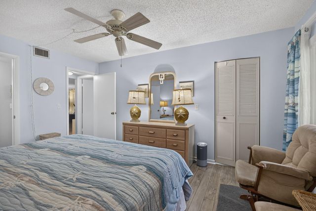 3625 LA AIRES Court C-1, Greenacres, FL 33463
