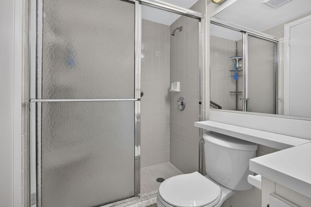 3625 LA AIRES Court C-1, Greenacres, FL 33463