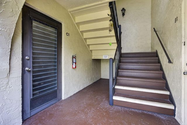 3625 LA AIRES Court C-1, Greenacres, FL 33463