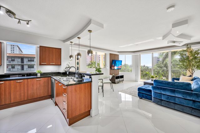 2011 N Ocean Boulevard 405, Fort Lauderdale, FL 33305