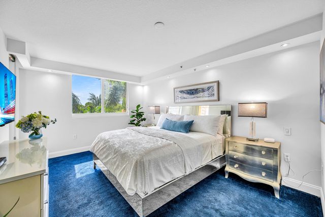 2011 N Ocean Boulevard 405, Fort Lauderdale, FL 33305