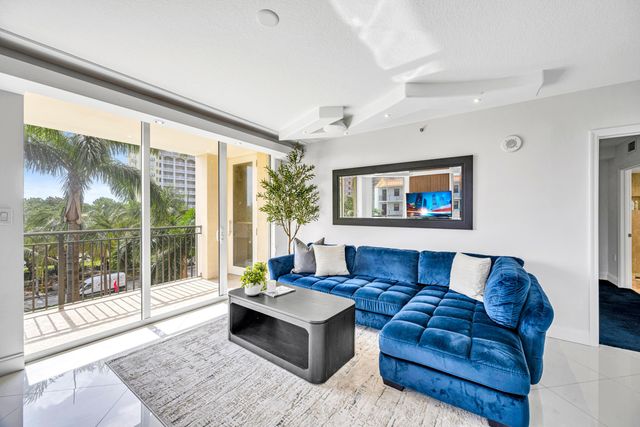 2011 N Ocean Boulevard 405, Fort Lauderdale, FL 33305