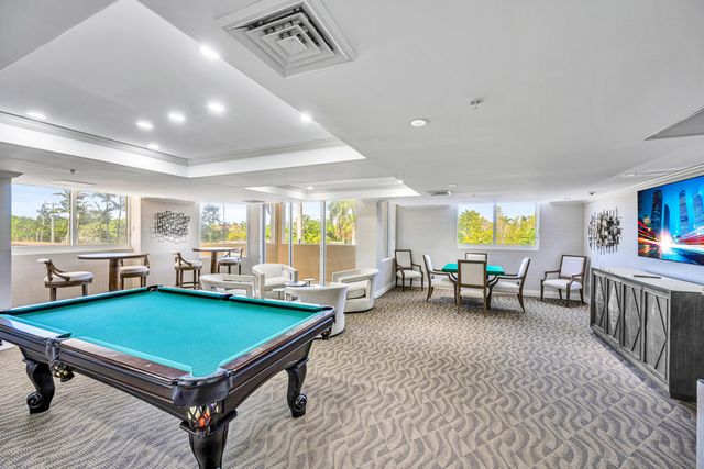2011 N Ocean Boulevard 405, Fort Lauderdale, FL 33305