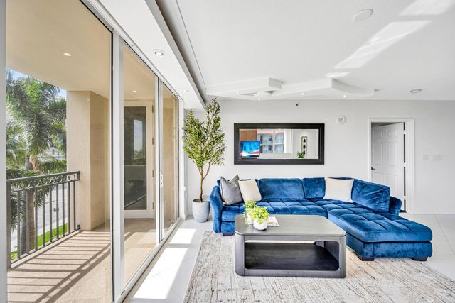 2011 N Ocean Boulevard 405, Fort Lauderdale, FL 33305