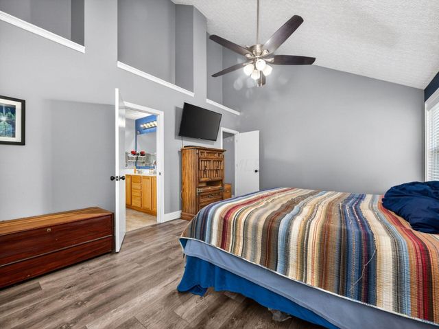 1897 Iris Court, Grove City, OH 43123