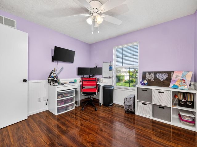 1897 Iris Court, Grove City, OH 43123