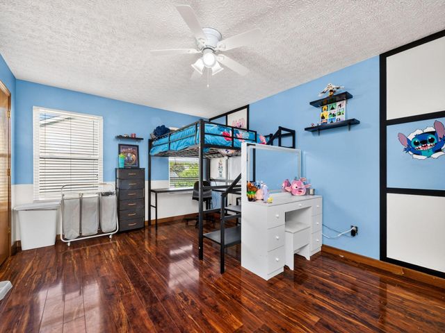 1897 Iris Court, Grove City, OH 43123