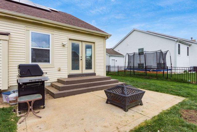 1897 Iris Court, Grove City, OH 43123