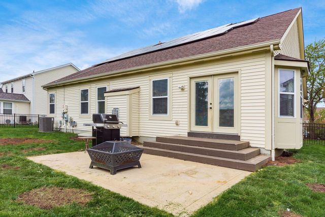 1897 Iris Court, Grove City, OH 43123