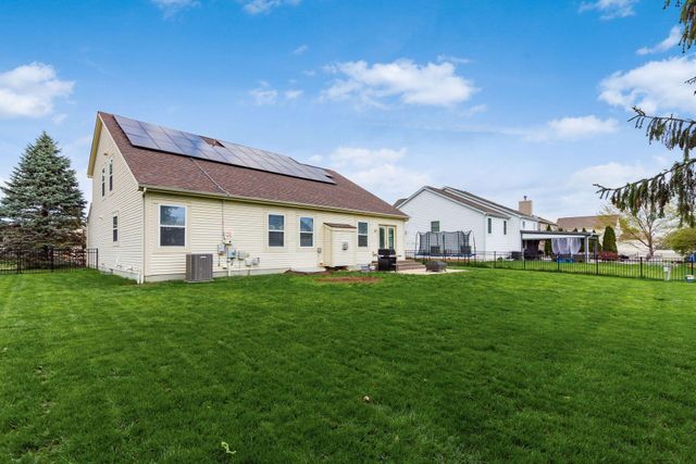 1897 Iris Court, Grove City, OH 43123