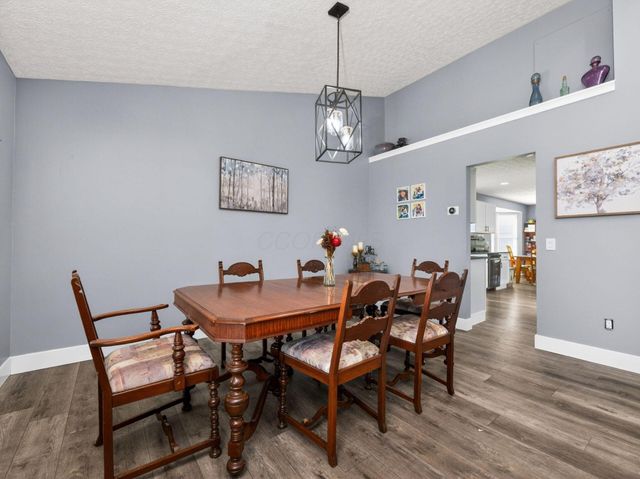 1897 Iris Court, Grove City, OH 43123