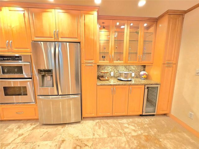 7895 SW 122nd St, Pinecrest, FL 33156