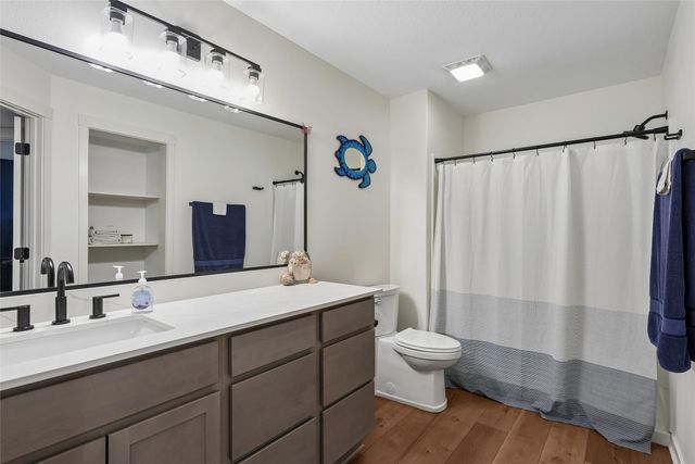 4708 90th Street, Urbandale, IA 50322
