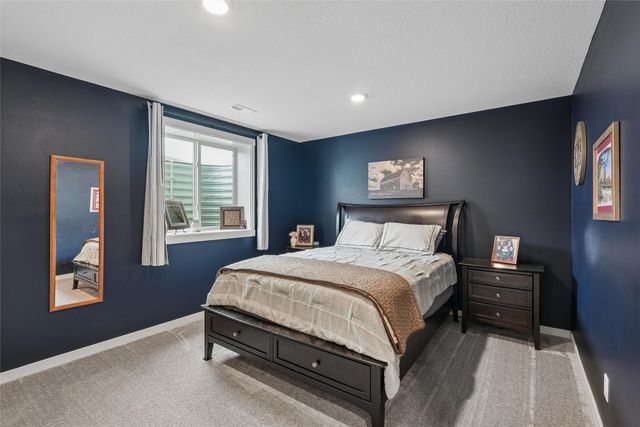 4708 90th Street, Urbandale, IA 50322