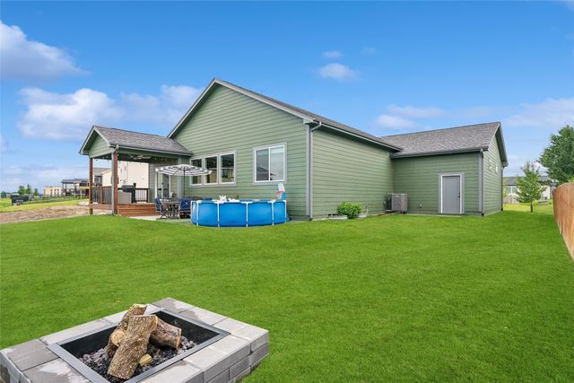4708 90th Street, Urbandale, IA 50322