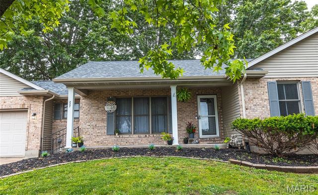 227 Robin Court, Bourbon, MO 65441
