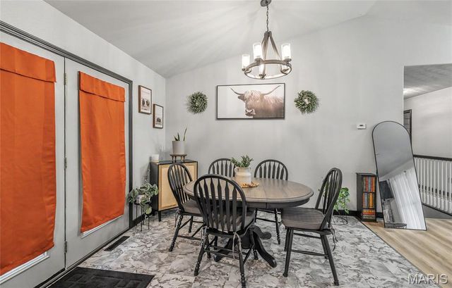 227 Robin Court, Bourbon, MO 65441